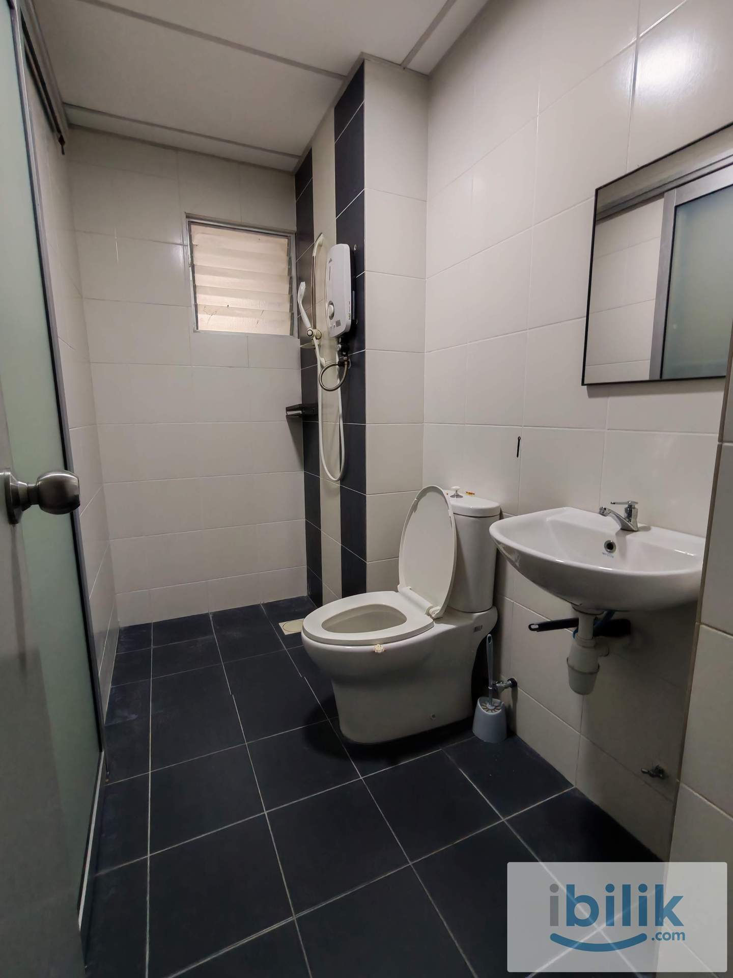 ==Female Only==Balcony Bedroom for Rent at Kiara residence 2, Bukit Jalil - Image 4