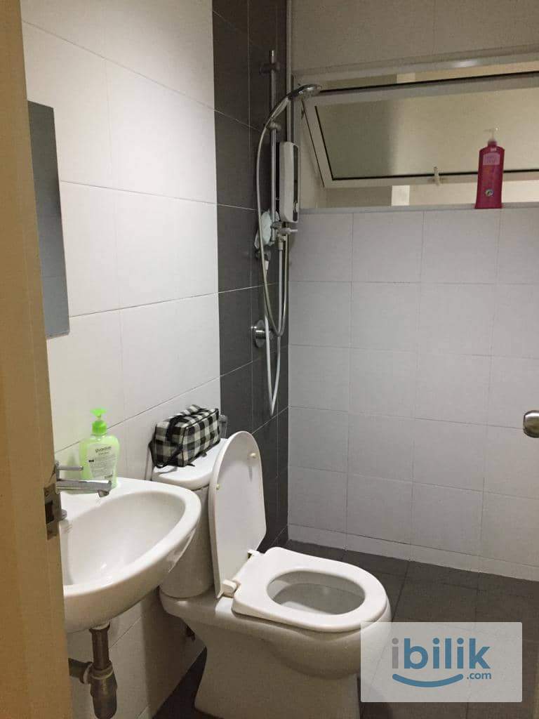 Single ROOM FOR RENT (3 MINS TO LRT ARA DAMANSARA) - Image 2