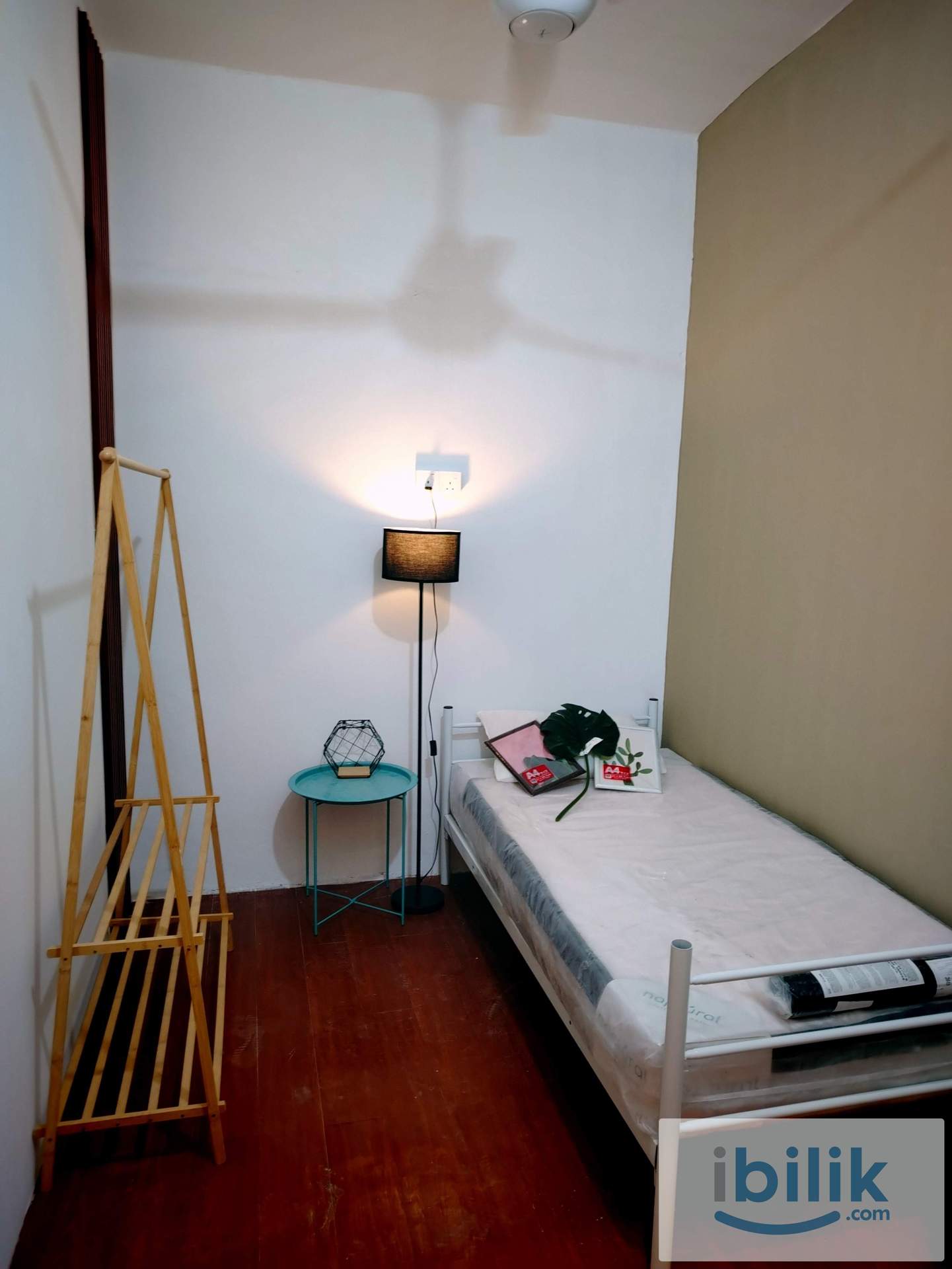 Single Room in Taman Tampoi Utama  - Image 1