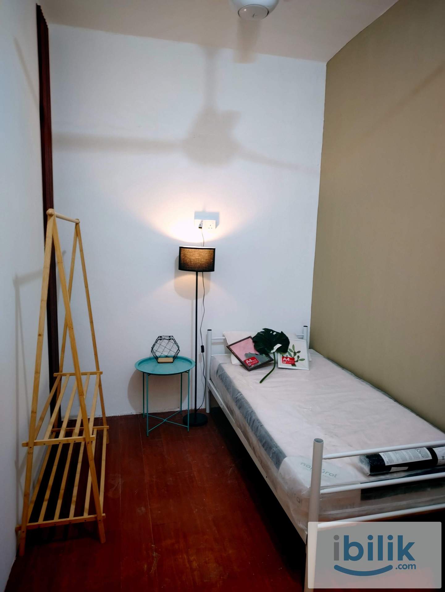 Single Room in Taman Tampoi Utama near Bandar Baru Uda  - Image 1