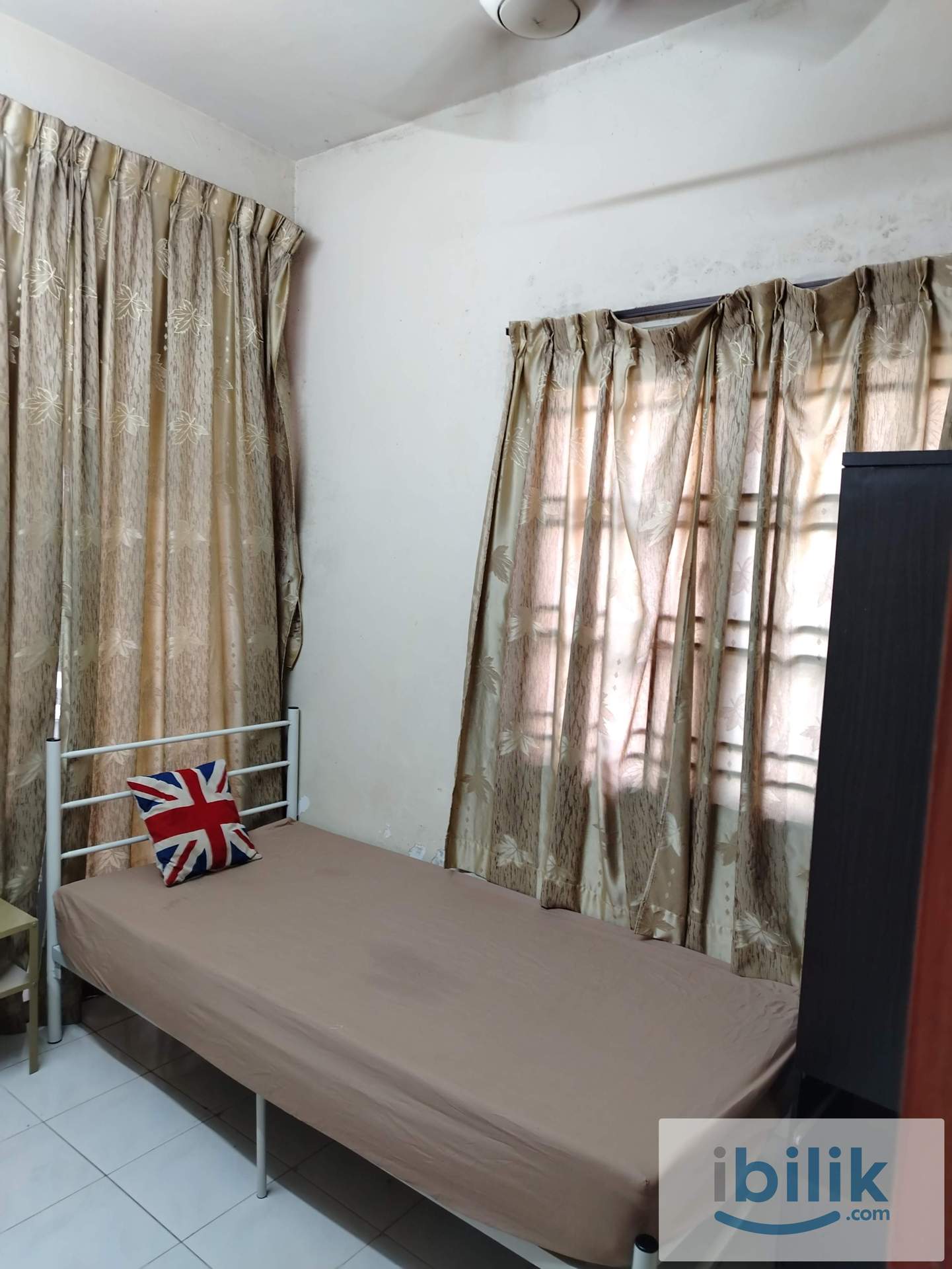 Single Room in Bukit Indah (walking distance to bus stop CW3 to Tuas)  - Image 1