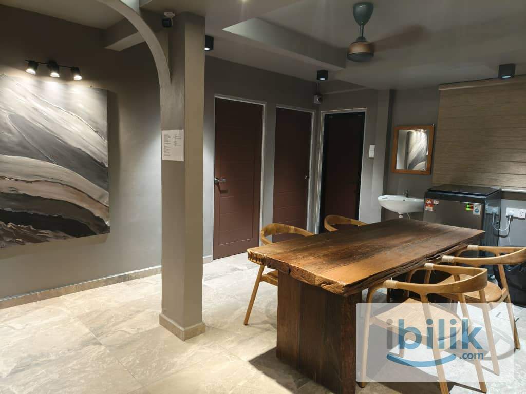 Fully Furnish Wabi Sabi Design New Renovated Batu Berendam Infineon - Image 1