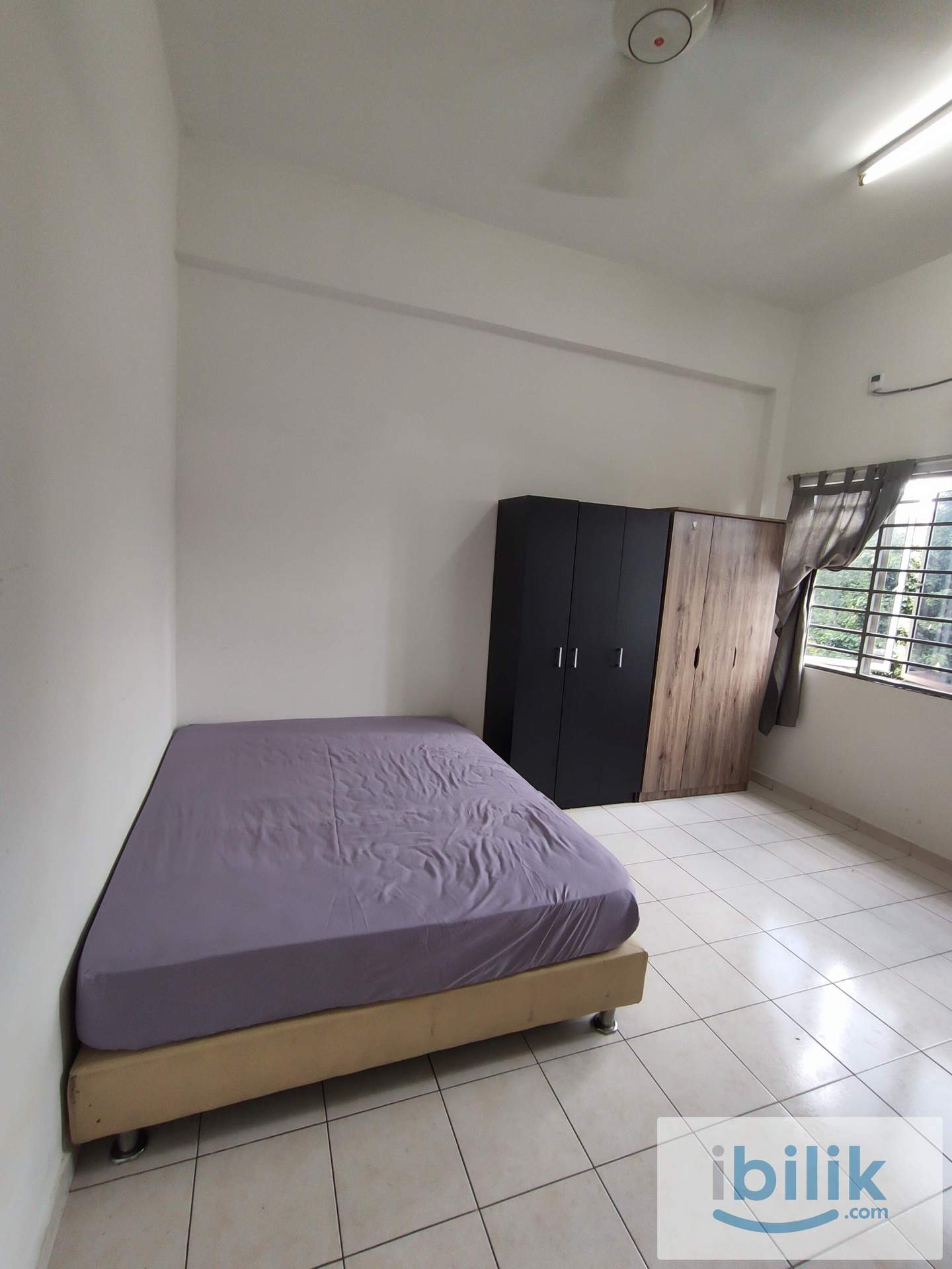 Master Room - Image 1