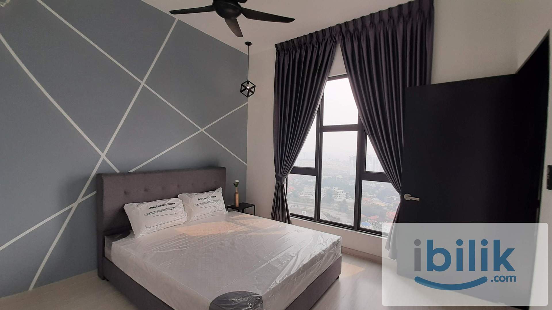 Designer suite Master Bedroom with attached bath - Image 1