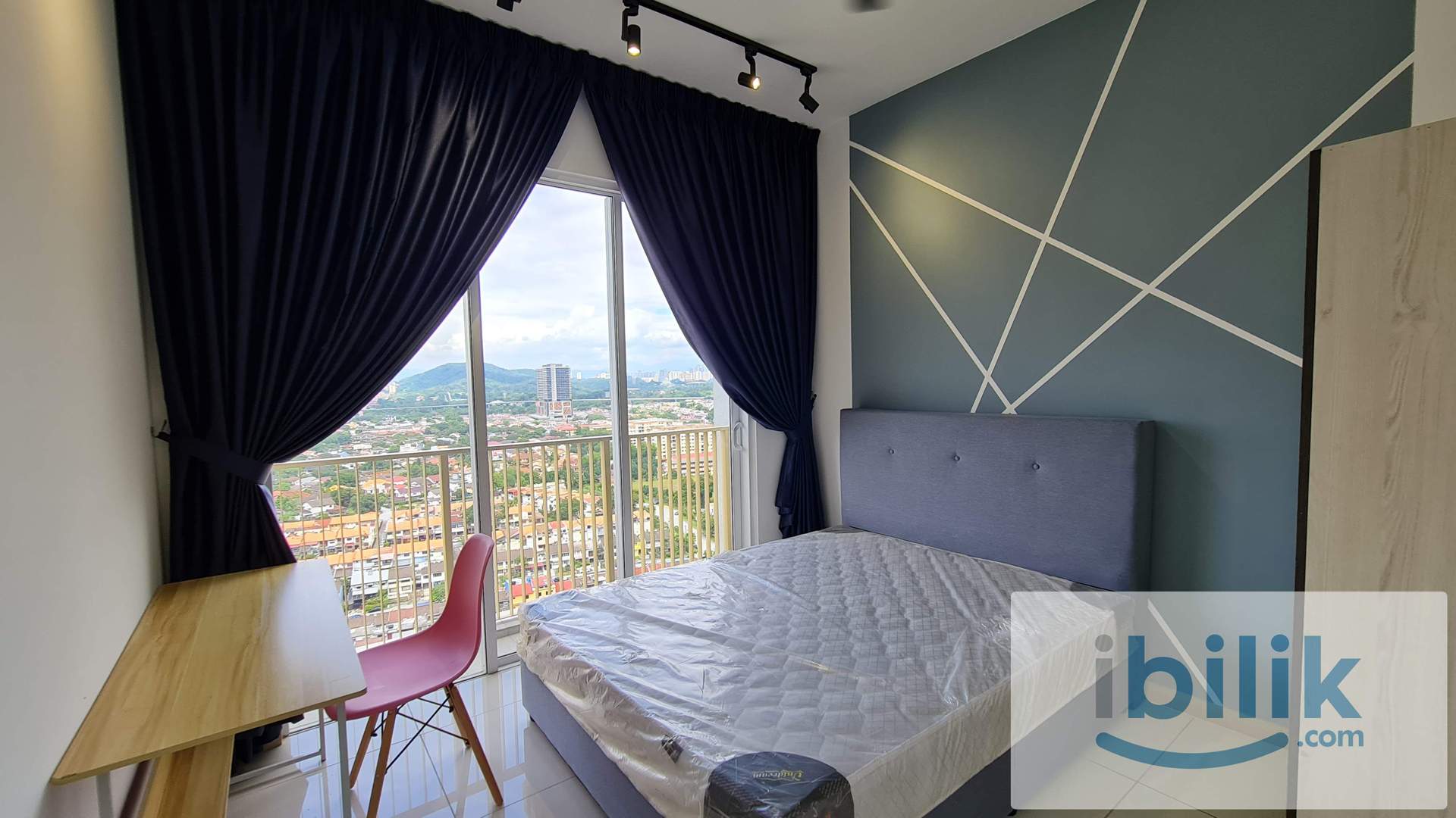 Designer suite Medium Bedroom with Aircond @ Ryan & Miho nearby Jaya One - Image 7