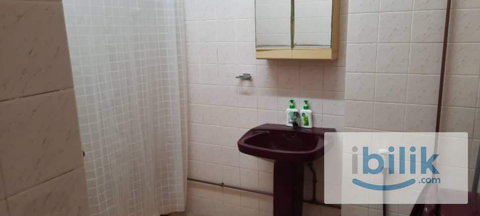 KOZY SINGLE Room for MALE Exec at EXCLUSIVE location, 5 mins PJ New Town & close to PPUM / UM - Image 6