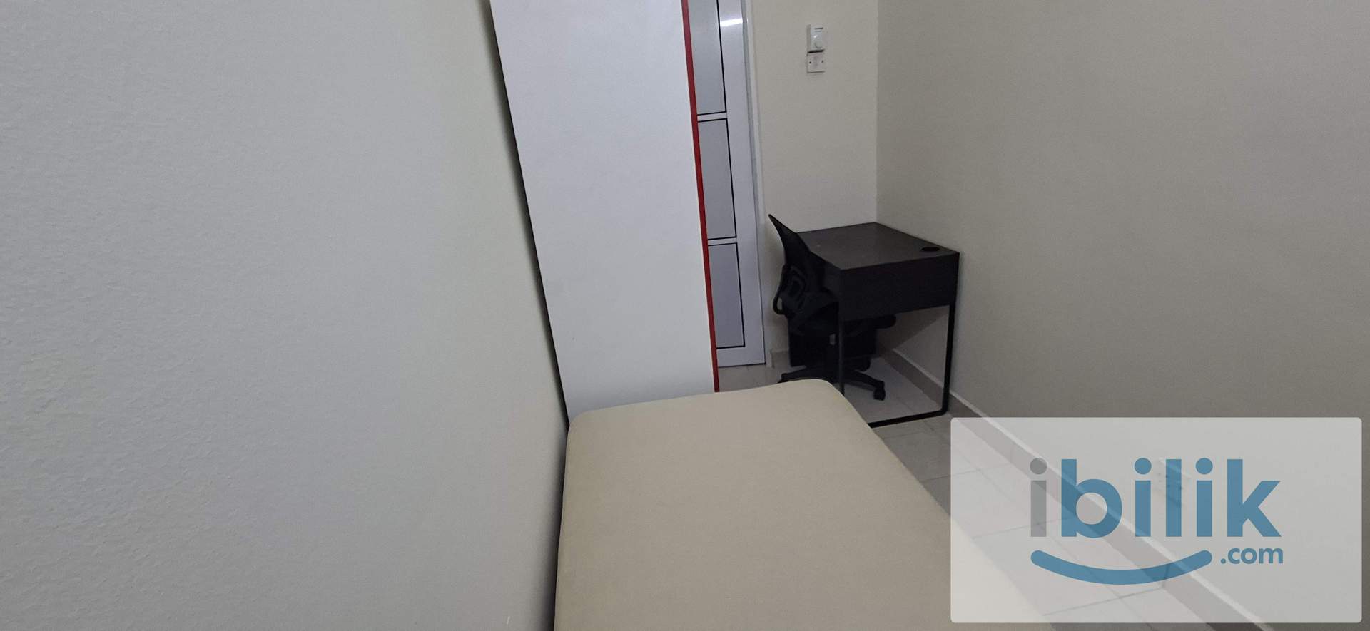 KOZY Small Room for SINGLE MALE @ Kelana Mahkota Condo PJ, 5 mins walk to Paradigm Mall - Image 2