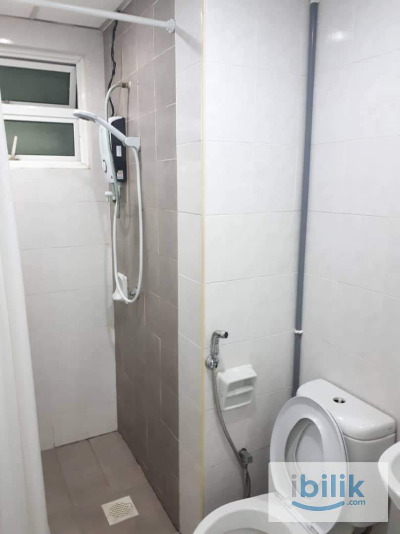 Cosy BIG Middle Room for SINGLE Exec (MALE) with Scenic View @ Sterling Condo, Kelana Jaya - Image 5