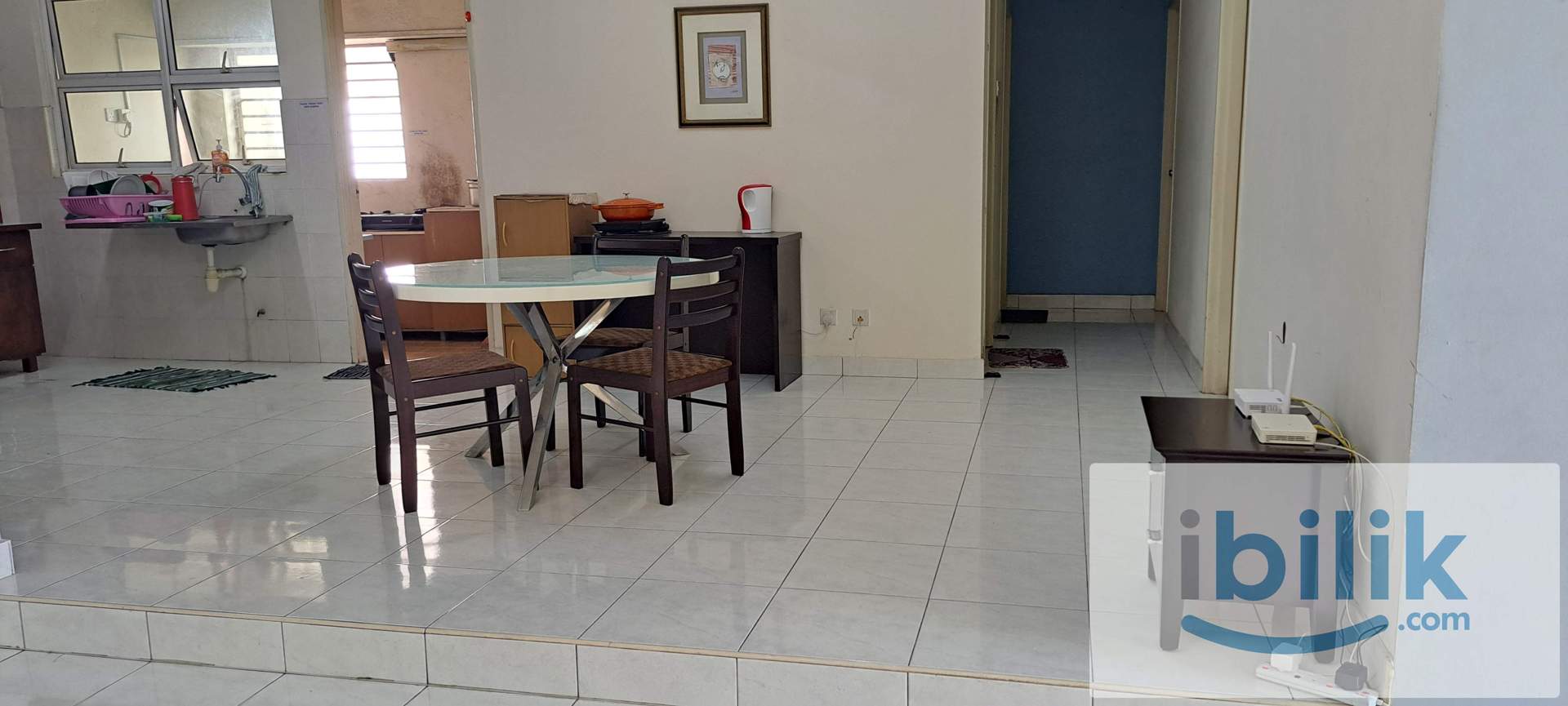 Cosy BIG Middle Room for SINGLE Exec (MALE) with Scenic View @ Sterling Condo, Kelana Jaya - Image 6