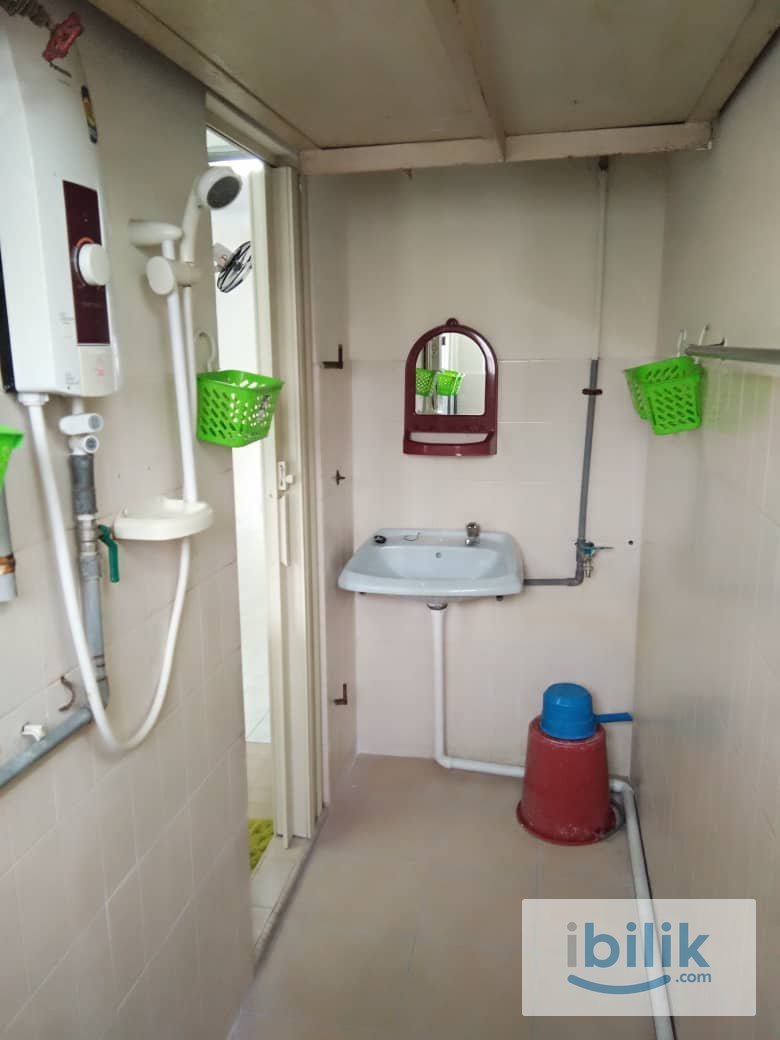 Bilik Wanita Melayu Sharing, Flat Seksyen 2, Wangsa Maju - Image 4