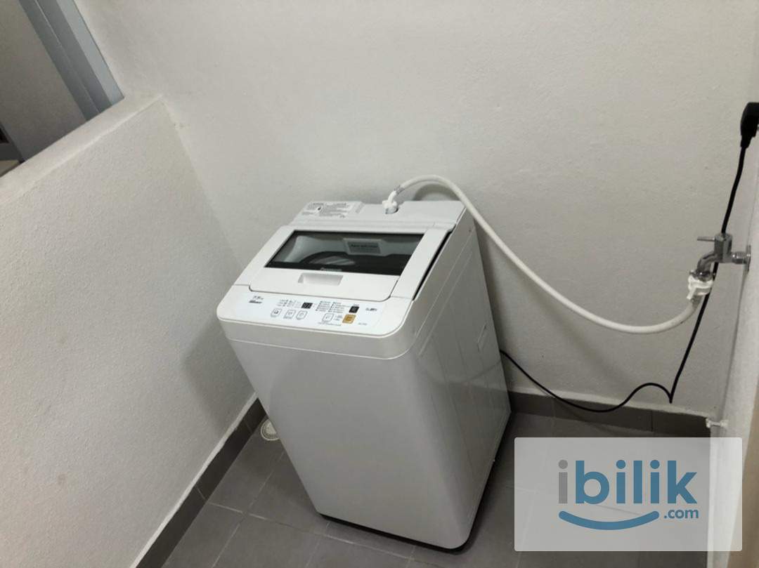Medium room with shared bathroom @ THE HOLMES - Bandar Tun Razak, Cheras - Image 4