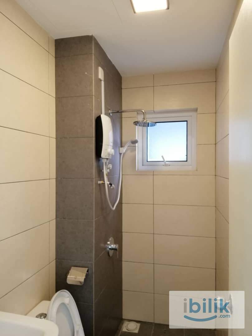 Medium room with shared bathroom @ THE HOLMES - Bandar Tun Razak, Cheras - Image 7