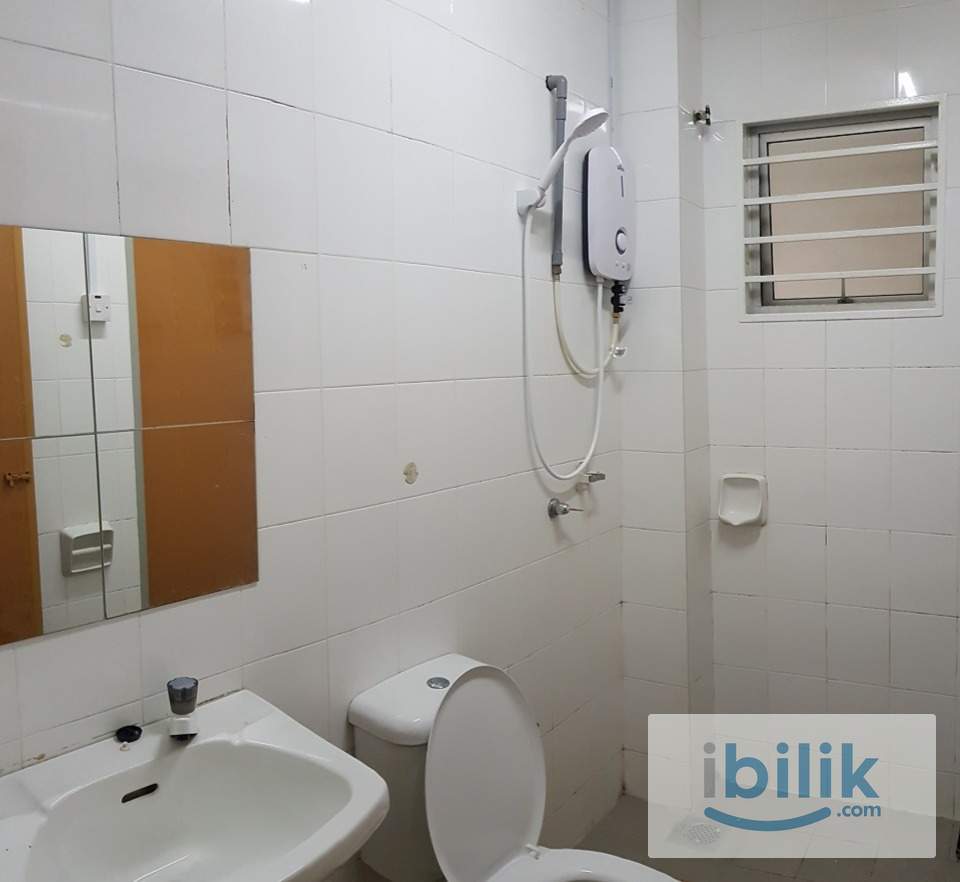 Fully Furnished Room at Bayu Perdana Klang - Image 2