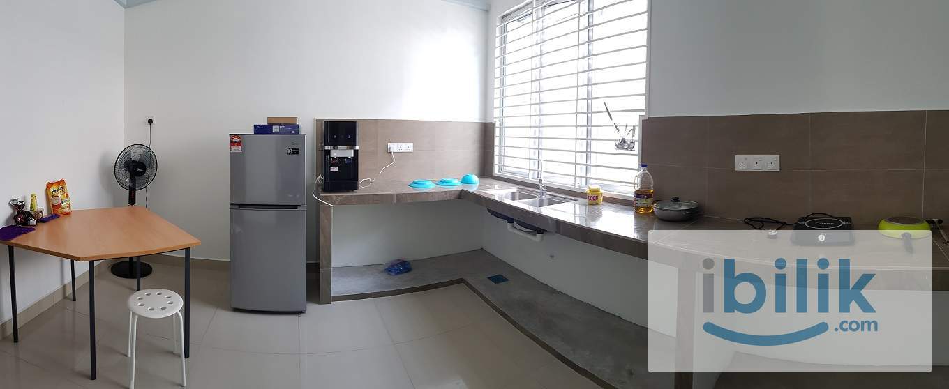 Fully Furnished Room Rent at Bandar Botanic Klang Near GM Klang. - Image 2