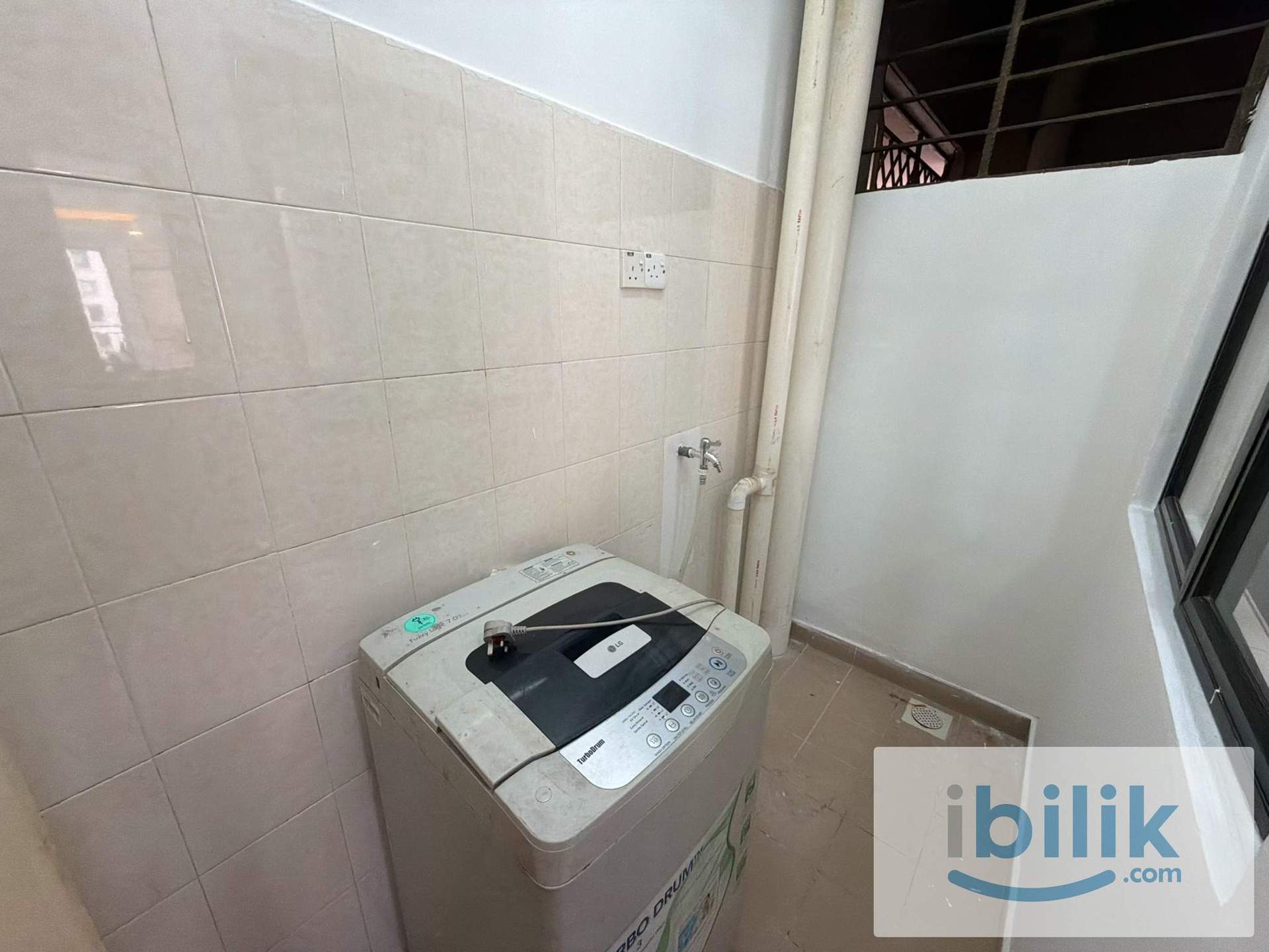 3 bedrooms 2 bathrooms Partially Furnished, Ready to move in anytime - Image 7