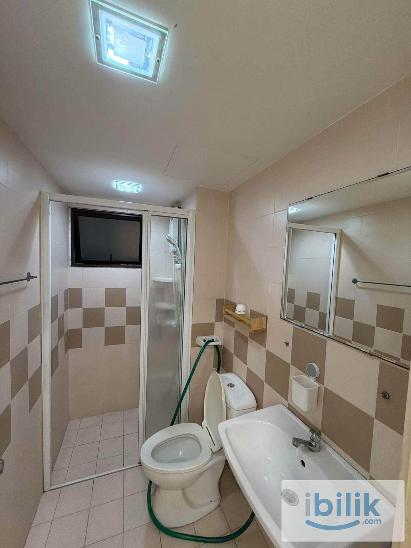 3 bedrooms 2 bathrooms Partially Furnished, Ready to move in anytime - Image 8
