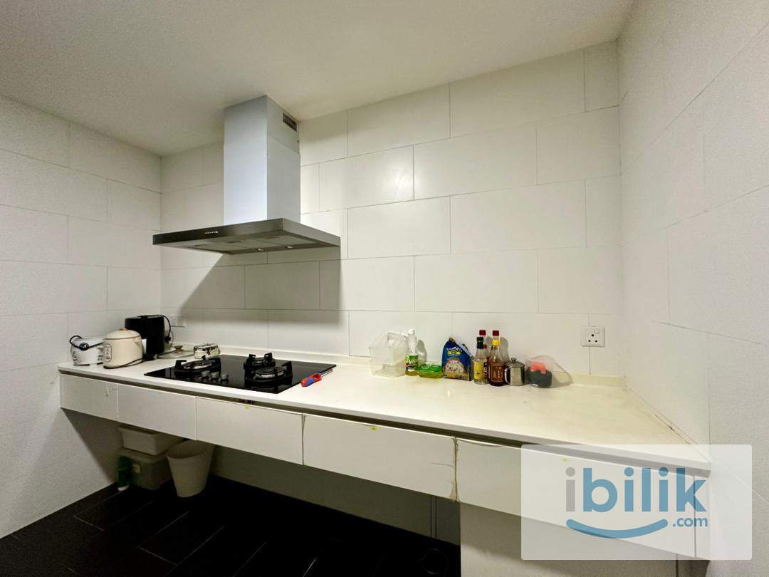 Middle Room at SQWhere, Sungai Buloh - Image 4