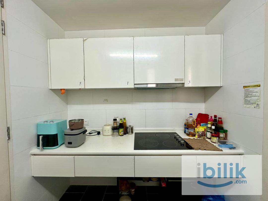 Middle Room at SQWhere, Sungai Buloh (Female Unit) - Image 5