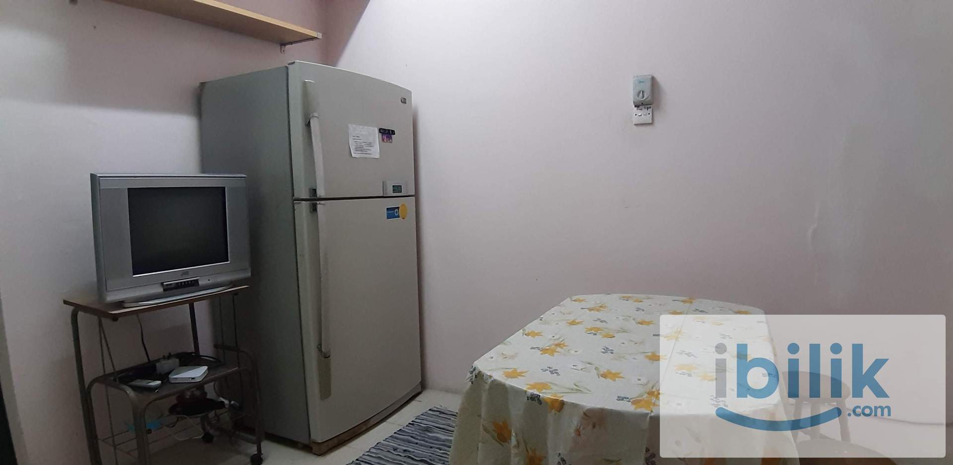 Master Room - Image 4