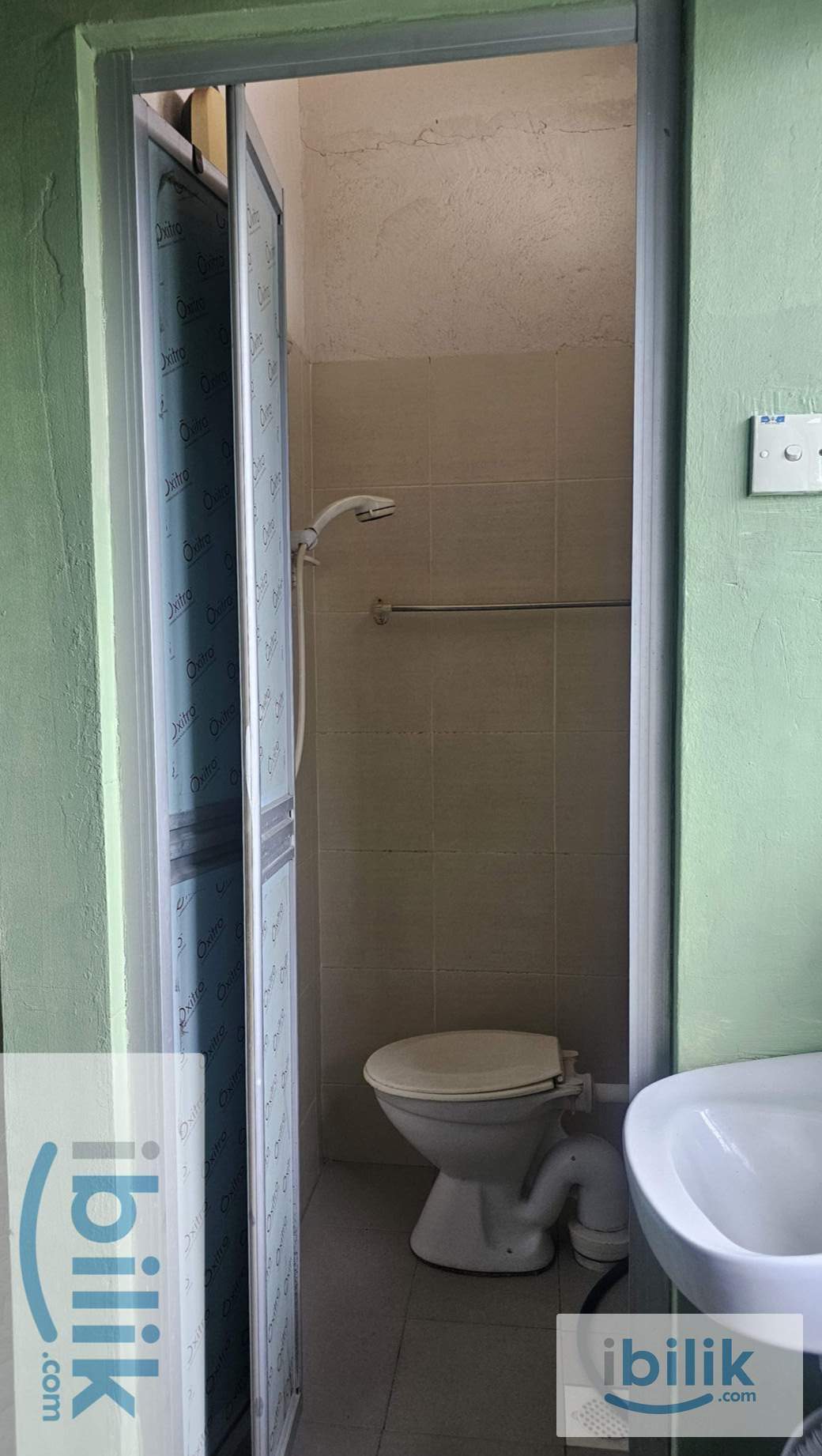 Master Room - Image 2