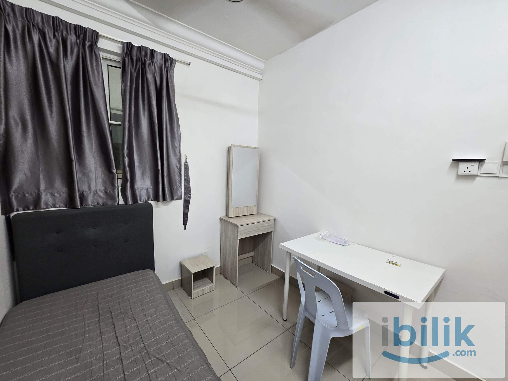 FEMALE UNIT, MEDIUM BEDROOM. AVAILABLE NOW - Image 1
