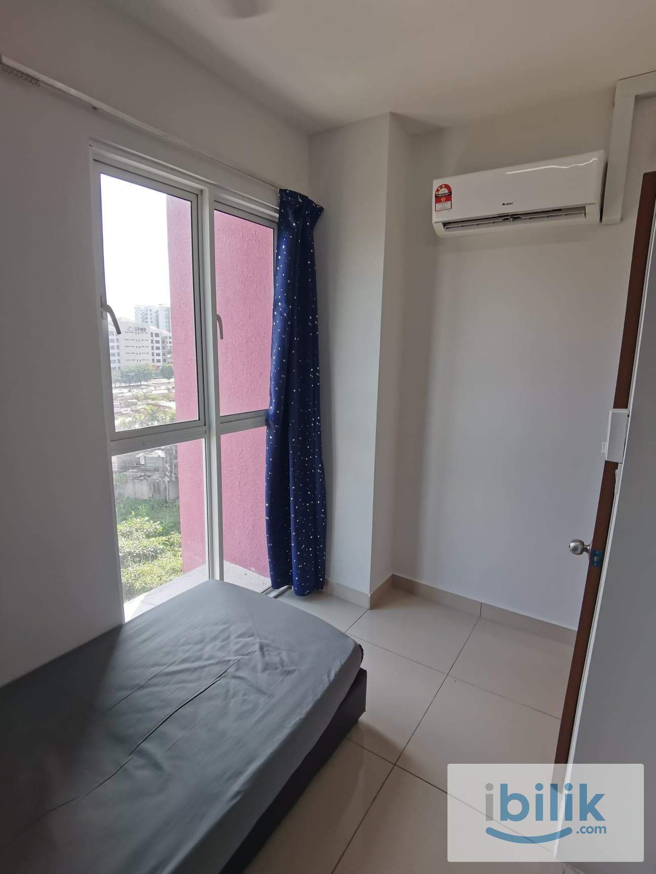 SINGLE BEDROOM WITH WINDOW. AVAILABLE NOW - Image 3