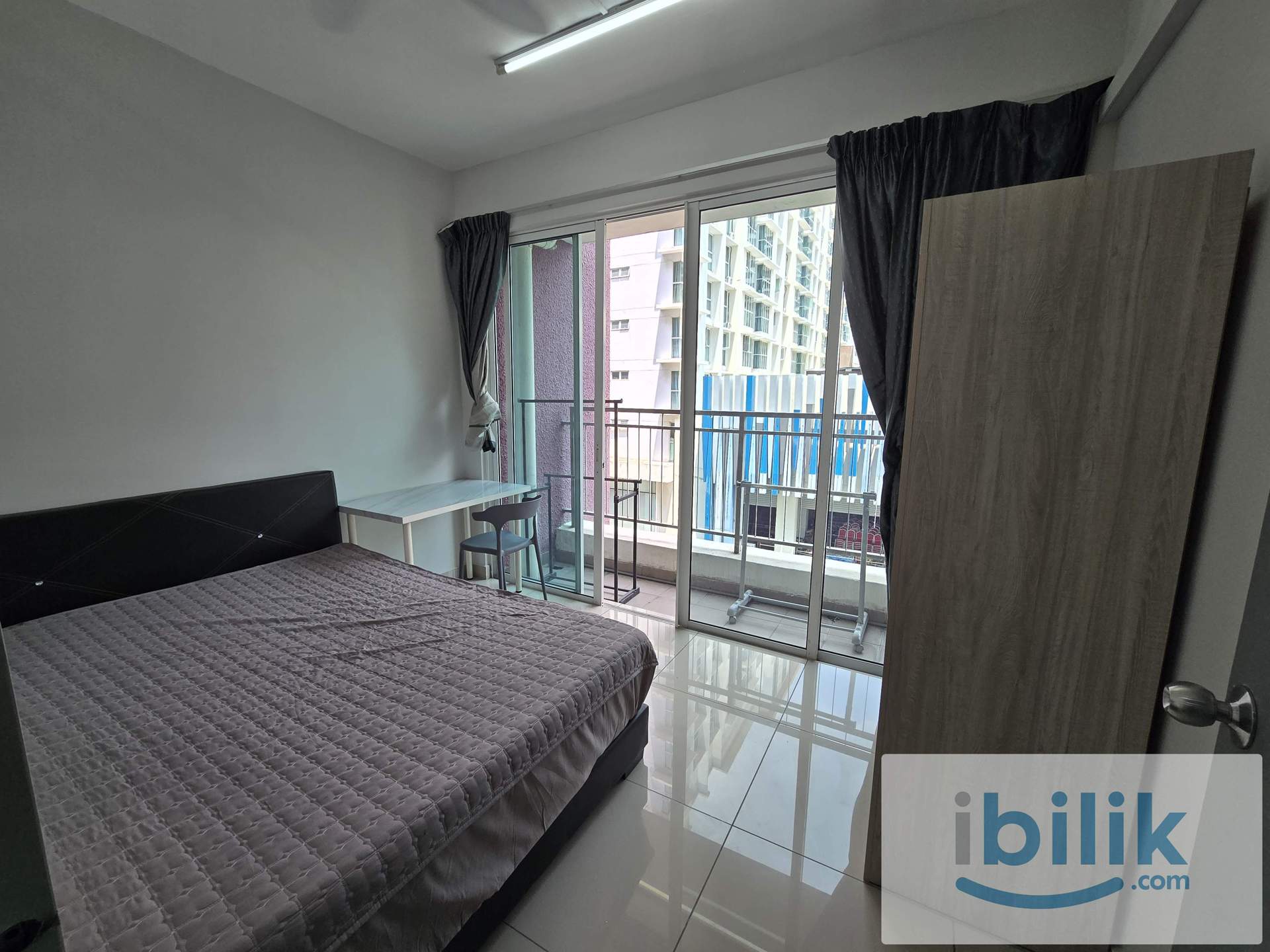 BALCONY MEDIUM BEDROOM. AVAILABLE NOW  - Image 1