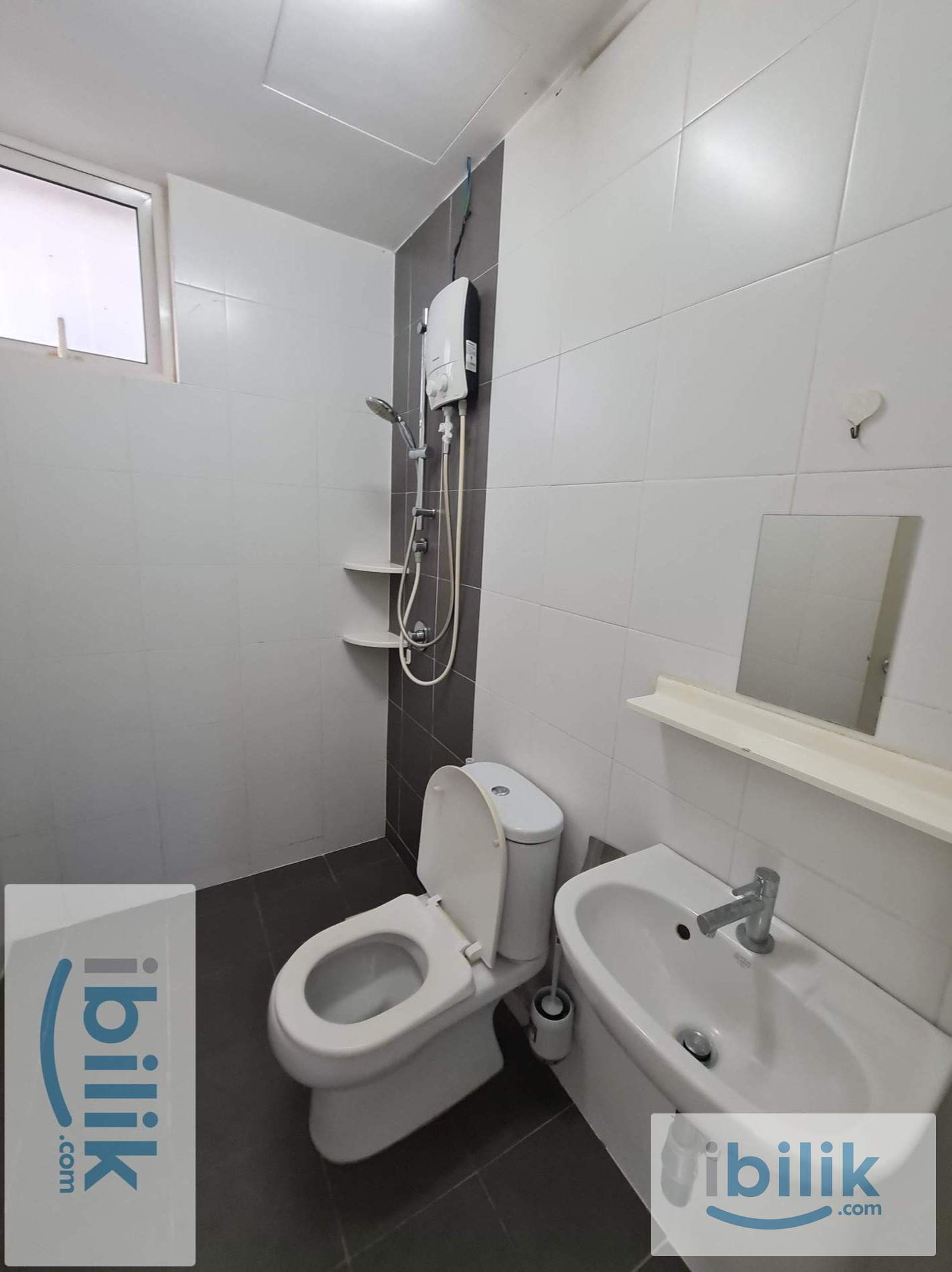 ⭐FEMALE UNIT⭐, MEDIUM BEDROOM. AVAILABLE NOW  - Image 5