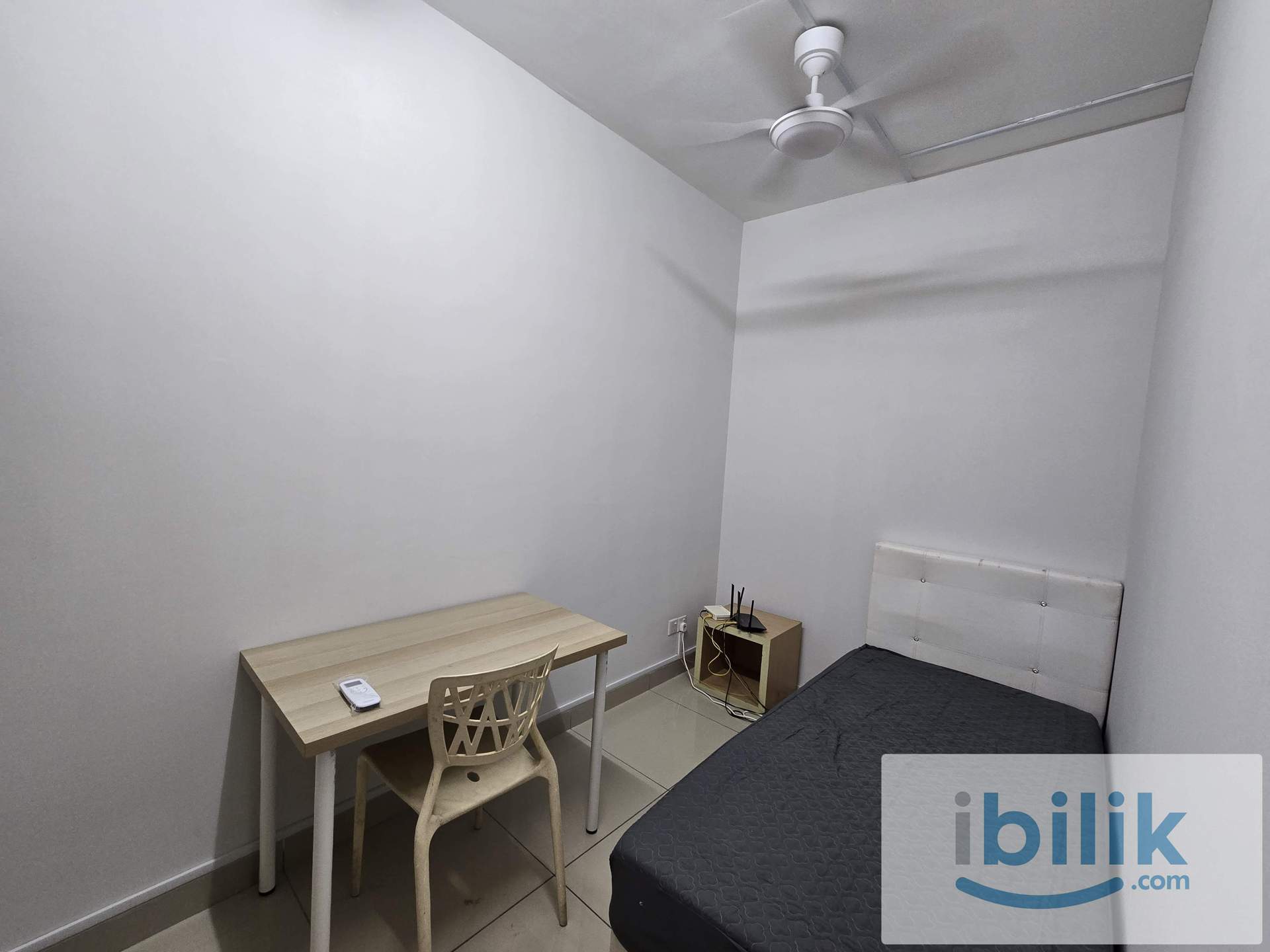 ALL MALE UNIT, SINGLE BEDROOM. AVAILABLE NOW - Image 1