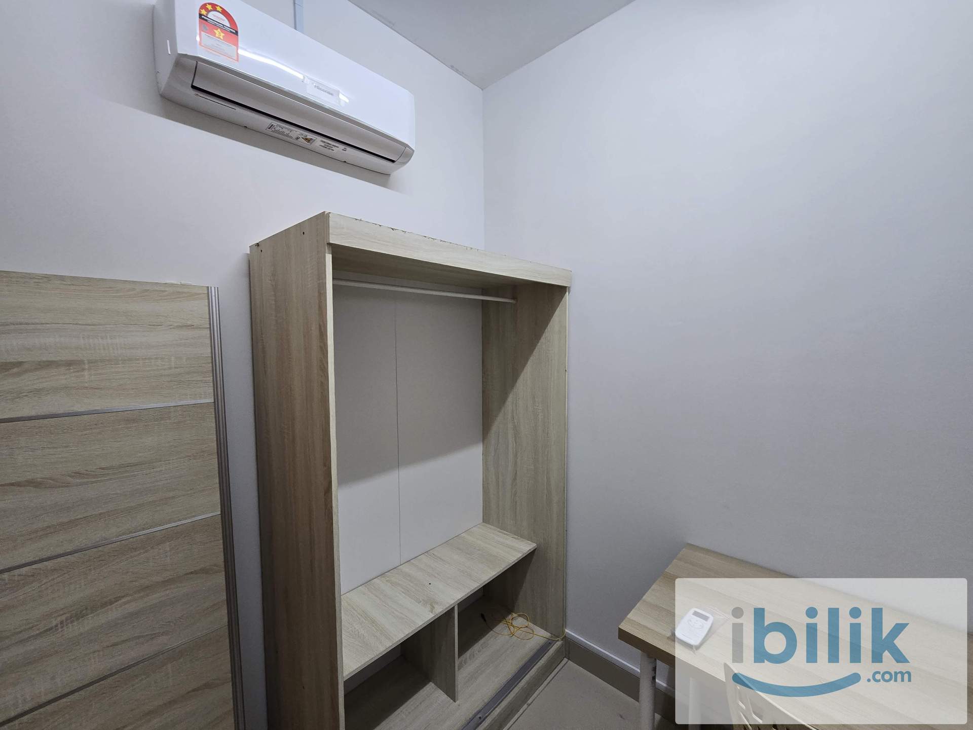 ALL MALE UNIT, SINGLE BEDROOM. AVAILABLE NOW - Image 2