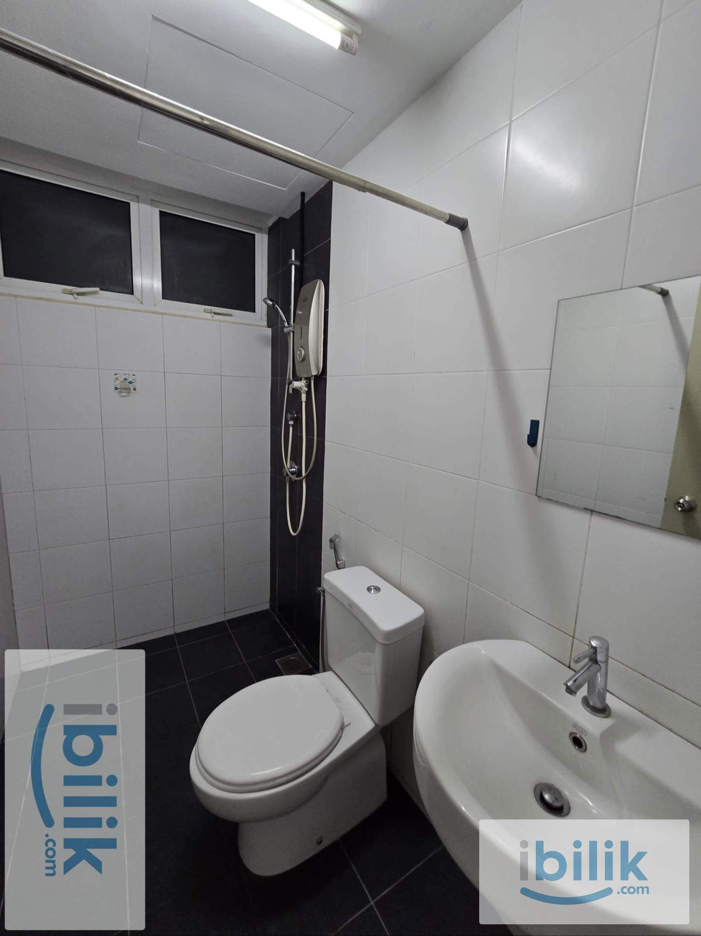 FEMALE UNIT, BIG WINDOW MEDIUM BEDROOM. AVAILABLE NOW - Image 4
