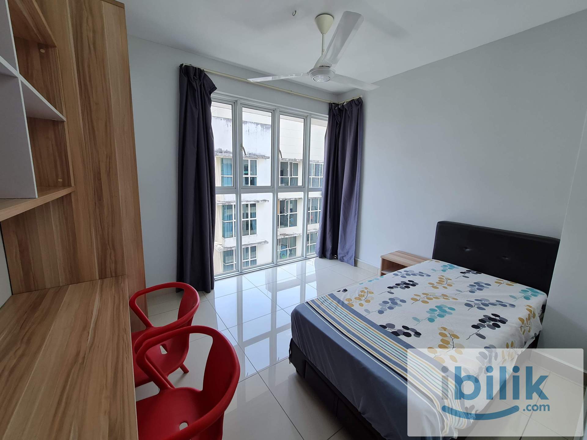 ⭐FEMALE UNIT⭐, MASTER BEDROM, AVAILABLE NOW - Image 1