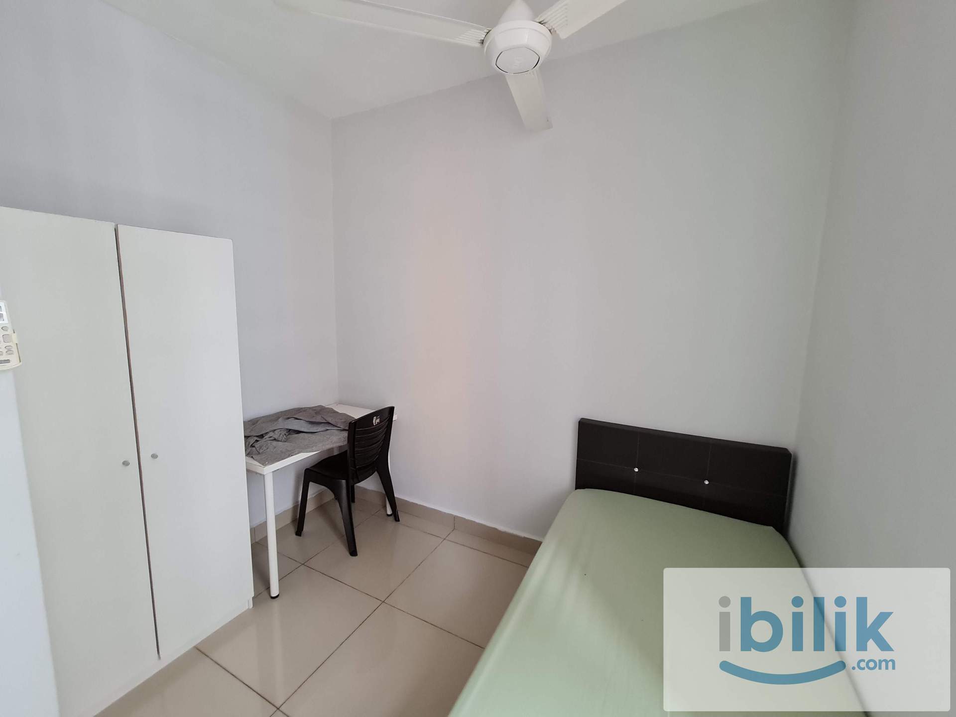 NEXT TO LRT🚉 FEMALE UNIT, SINGLE BEDROOM. AVAILABLE NOW - Image 1