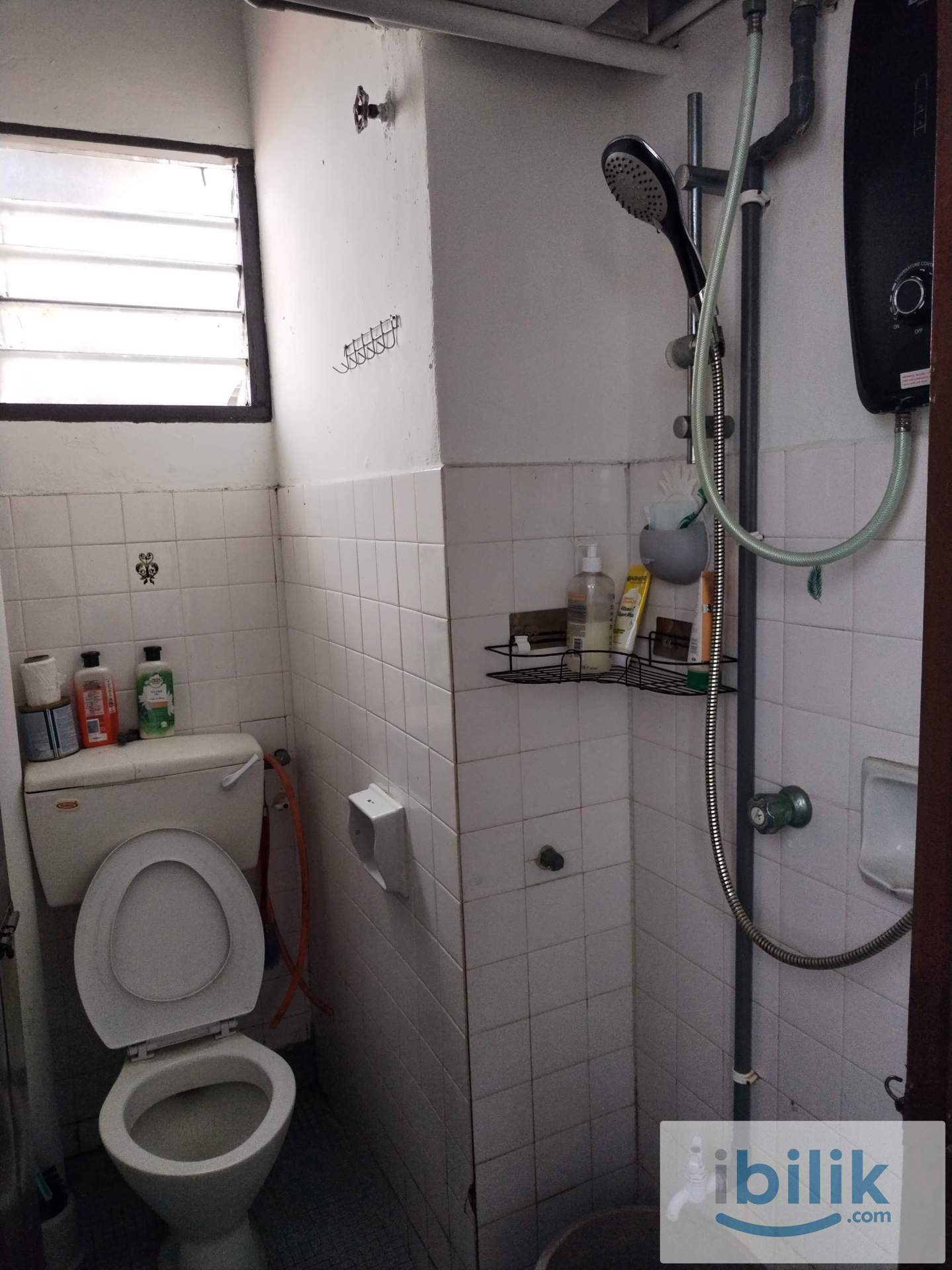 Middle room  - Image 2
