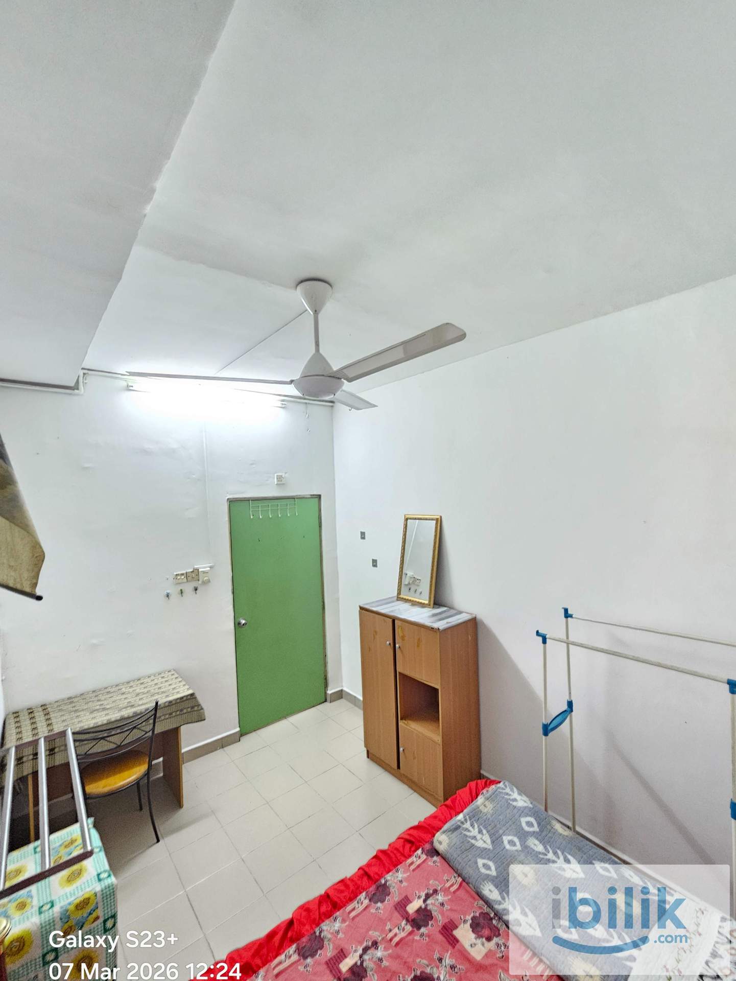 Male unit @ Middle Room - Image 2