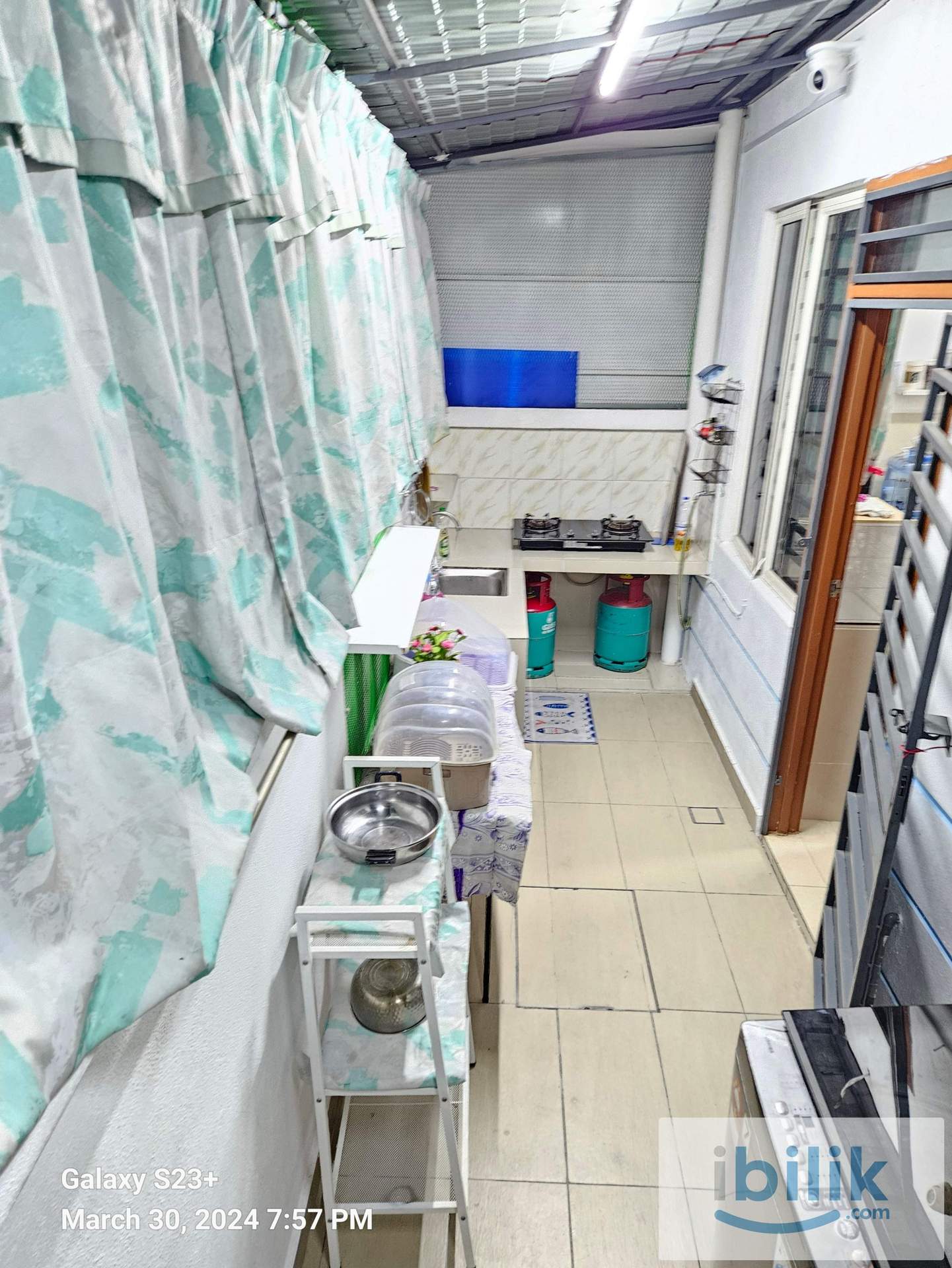 Room with attached bathroom double storey house Puchong - Image 7