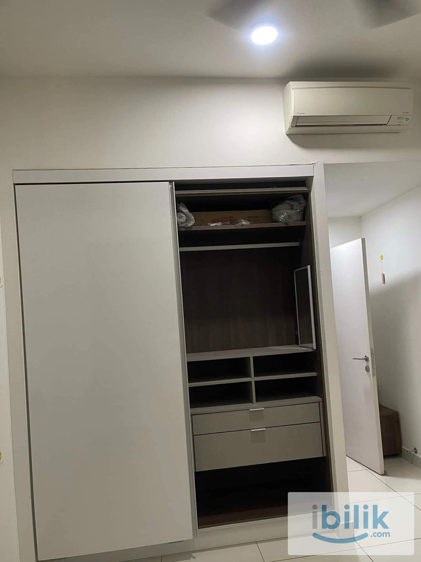 D-Sara Sentral Master Room, Link to MRT walking Distrance - Image 5