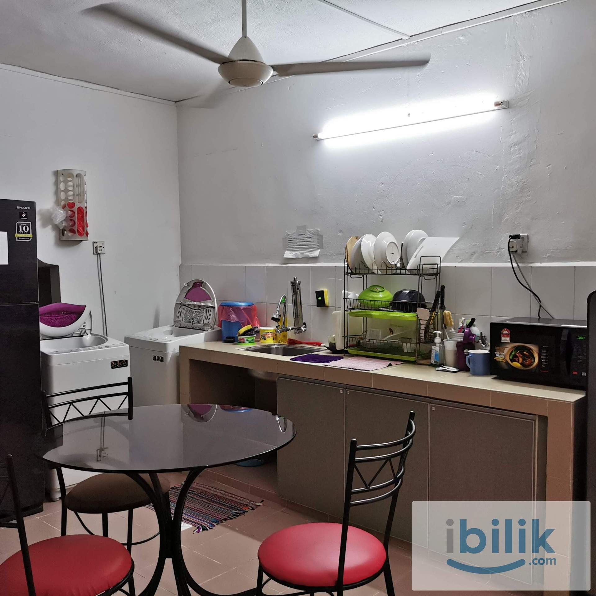 SS15 house facing Subang Jaya LRT / KTM station – own bath, room furnished posted by owner - Image 3