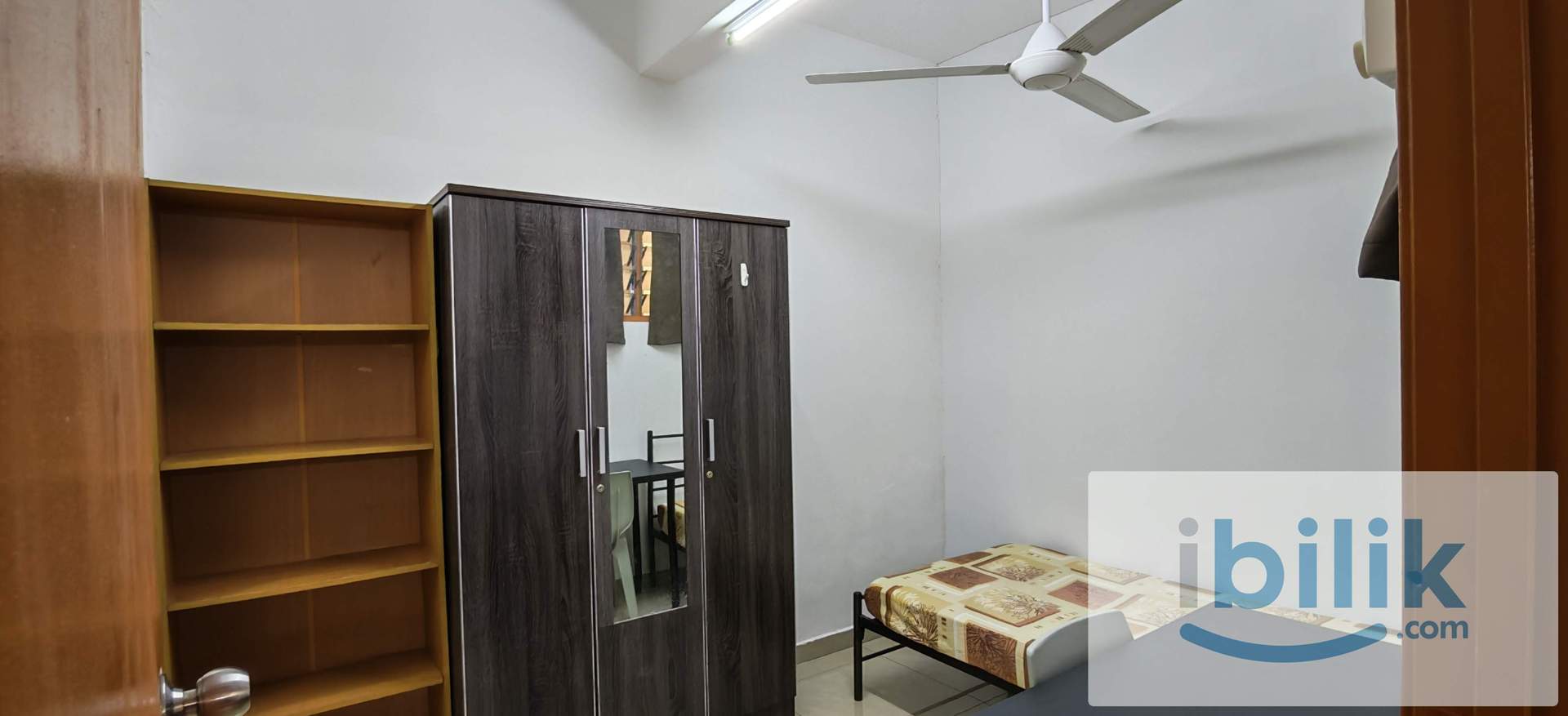 SS15 house facing Subang Jaya LRT / KTM station – own bath, furnished room posted by owner  - Image 1