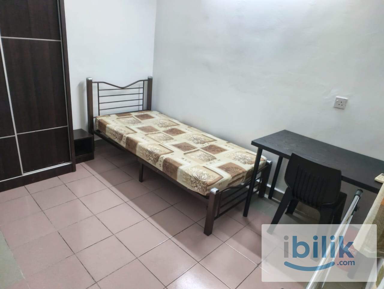 SS15 house facing Subang Jaya LRT / KTM station – room furnished posted by owner - Image 1