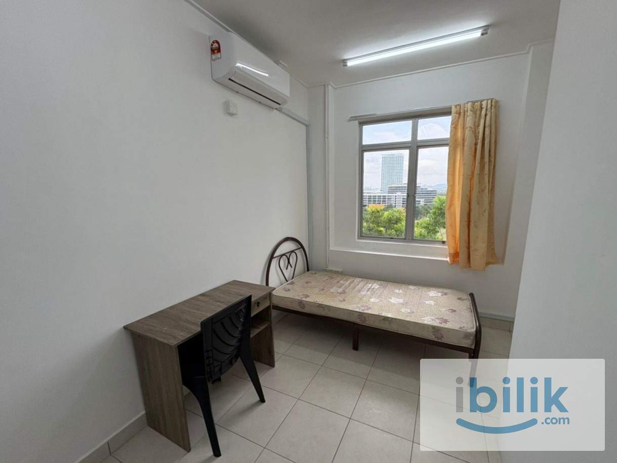 [Female Only] Single Room at Cyberia Smarthomes, Cyberjaya (MMU / UOC / Tamarind) - Image 2