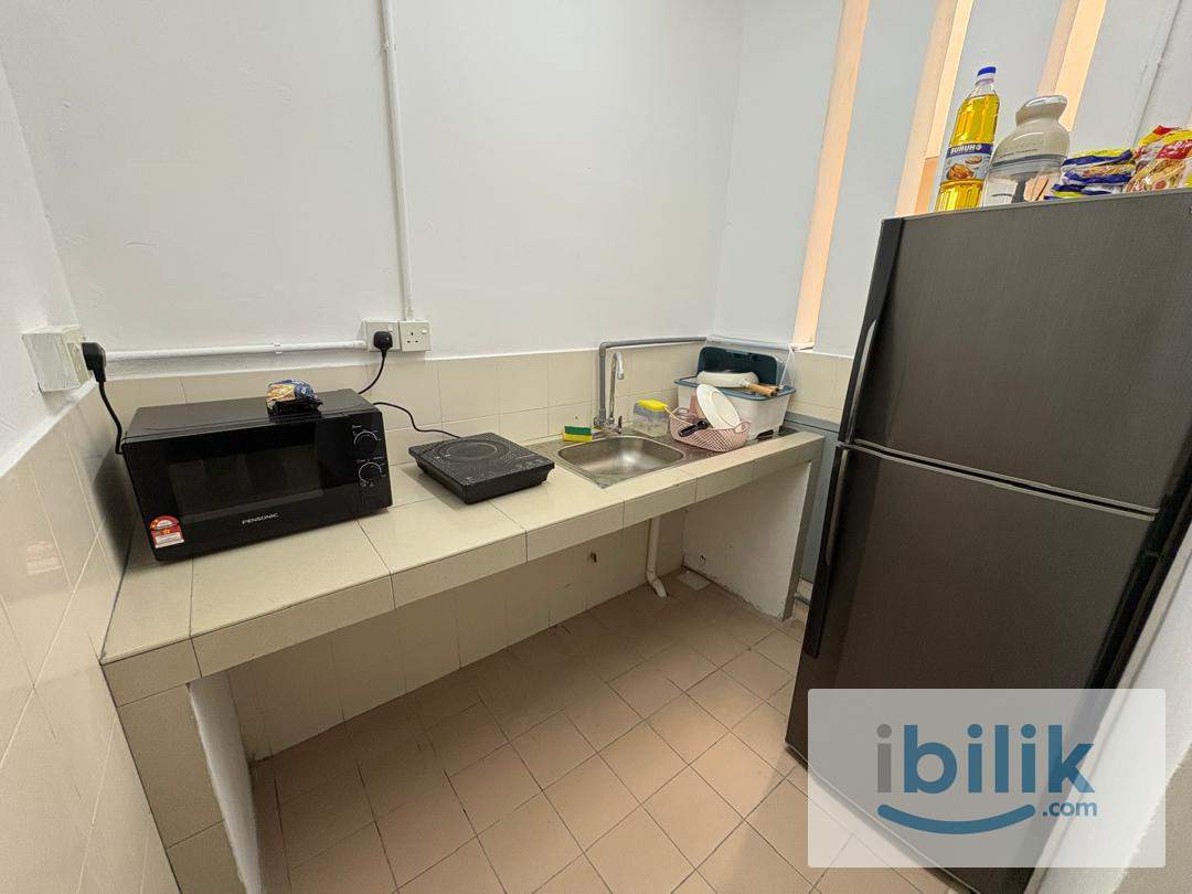 [Female Only] Medium Room at Cyberia Smarthomes, Cyberjaya (near MMU, UOC, Tamarind) - Image 4