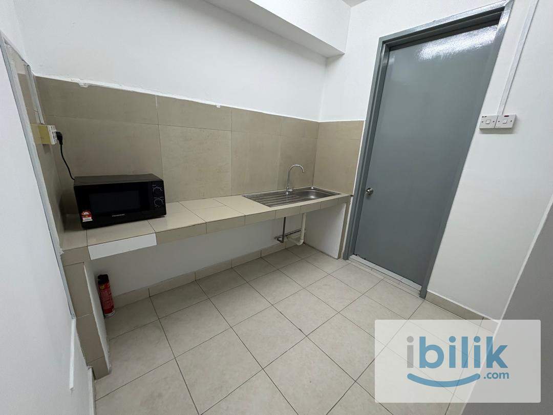 [Female Only] Single Room with Aircond at Cyberia Smarthomes, Cyberjaya - Image 2