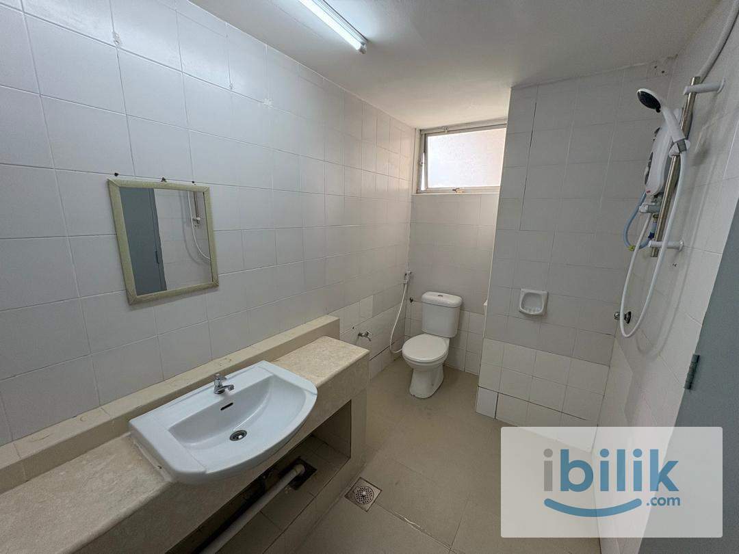 [Female Only] Single Room with Aircond at Cyberia Smarthomes, Cyberjaya - Image 5