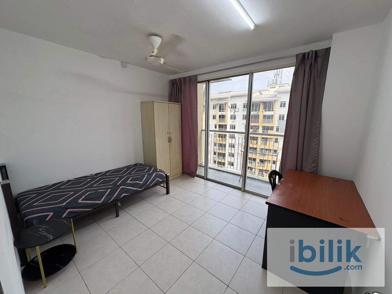 [Female Only] Single Room with Balcony at Cyberia Smarthomes, Cyberjaya - Image 1