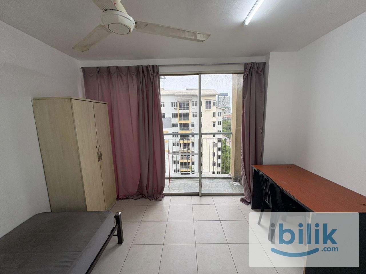 [Female Only] Single Room with Balcony at Cyberia Smarthomes, Cyberjaya - Image 2