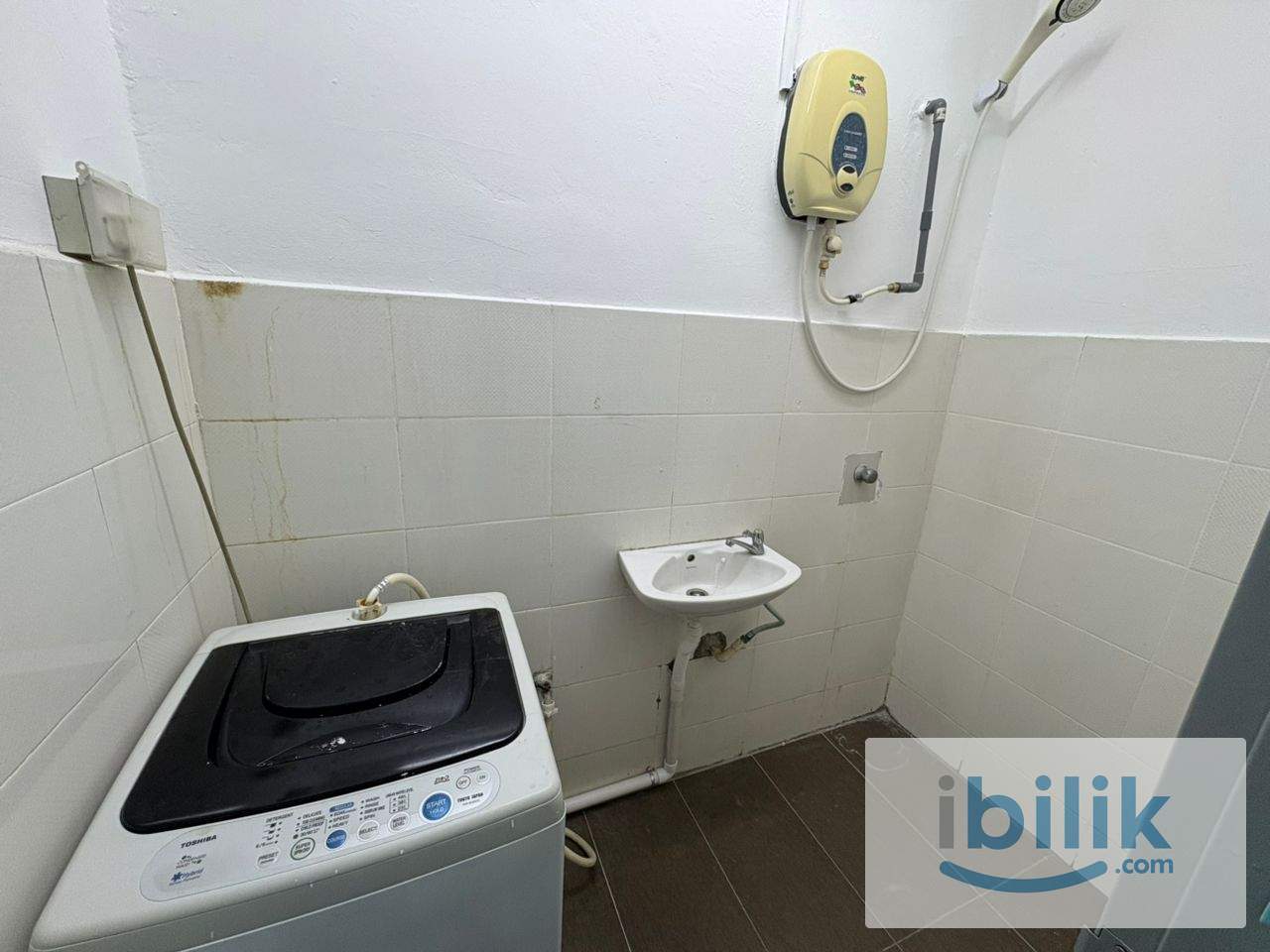 [Female Only] Single Room with Balcony at Cyberia Smarthomes, Cyberjaya - Image 7