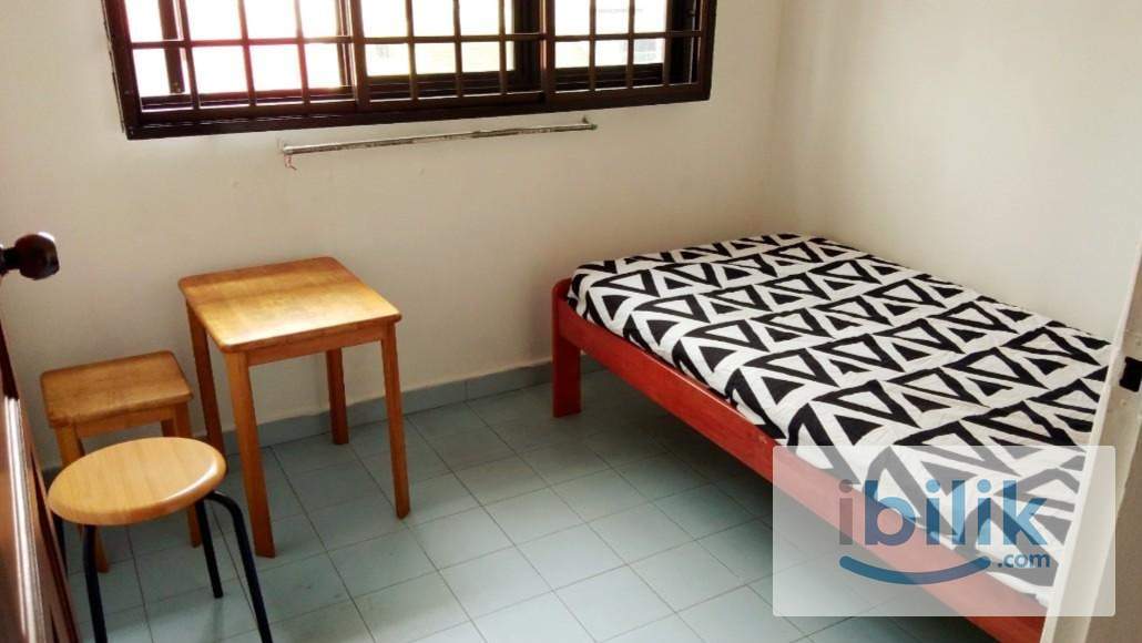 Private Room in Bukit Jalil, Vista Komanwel A. Male Unit - Image 1