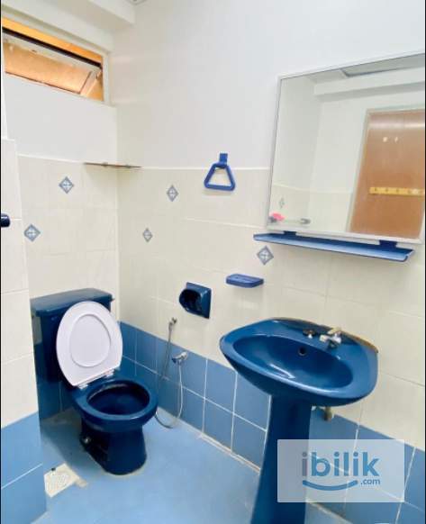 Single Private Room in Bukit Jalil, Vista Komanwel A - Image 3