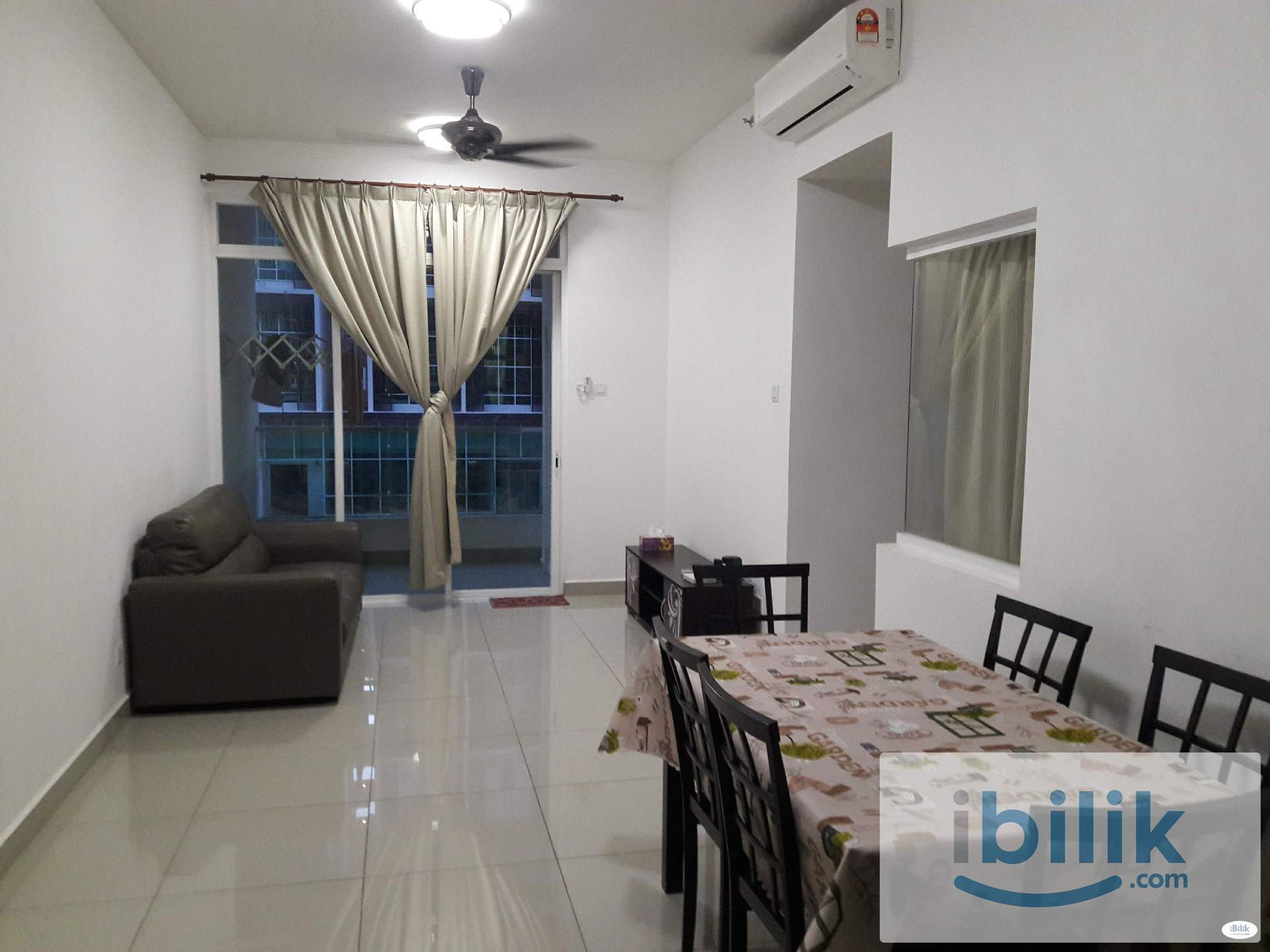 Fully furnished - Master Room for rent - Image 1
